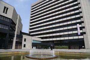 「県庁は７人、徳島市役所は５人」、幹部職員が３月末で中途退職、県市協調の人材流出…